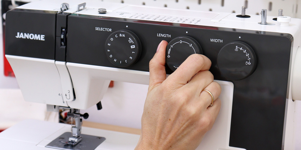 Jak szyć na maszynie krok po kroku - obsługa