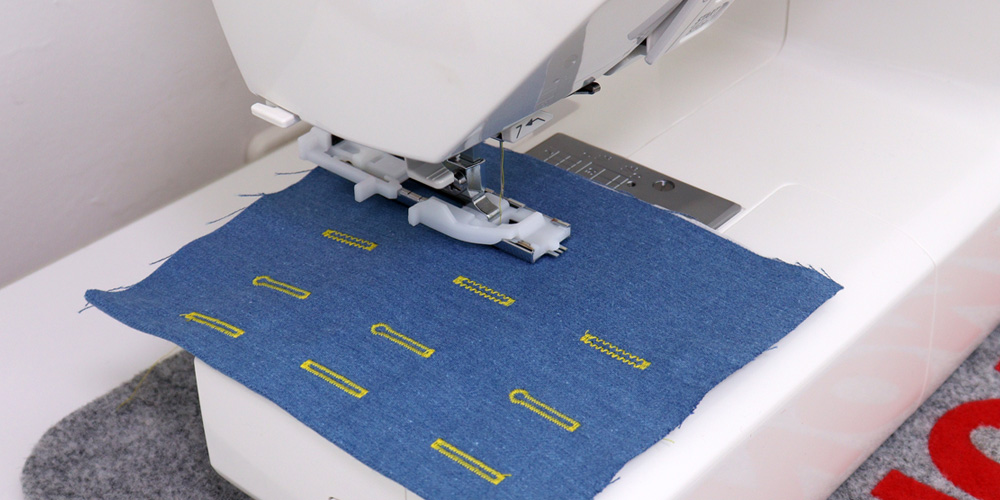 Rodzaje automatycznego obszywania dziurki w maszynie Janome 5270QDC