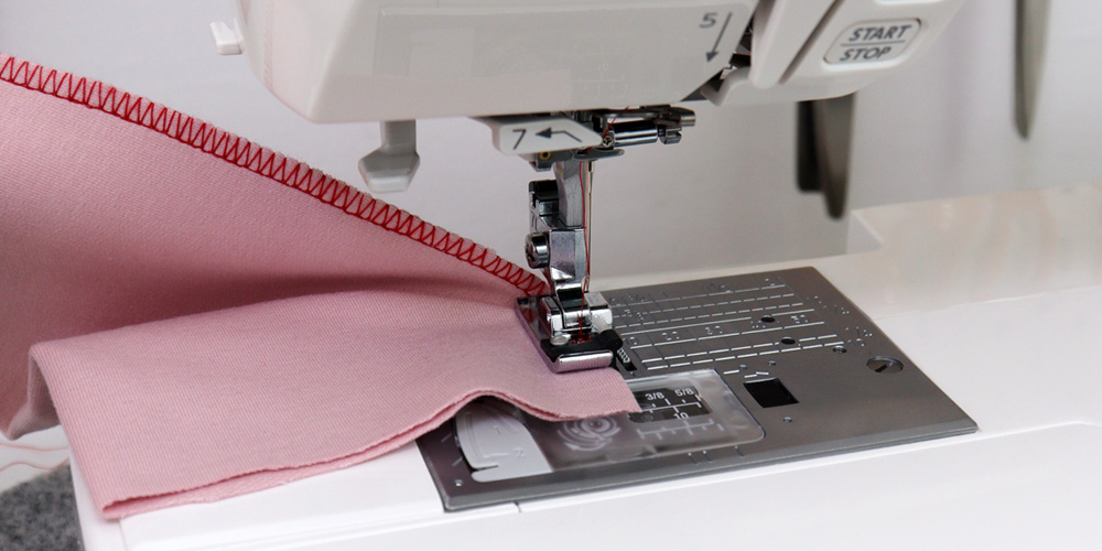 Ścieg owerlokowy w modelu Janome 5270QDC