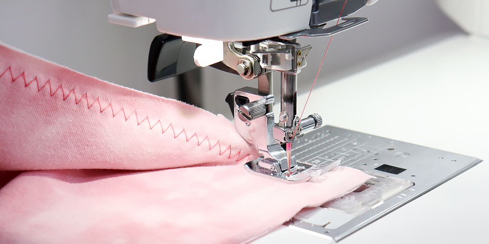 Janome MC6700P - ścieg zygzak na materiale dzianinowym