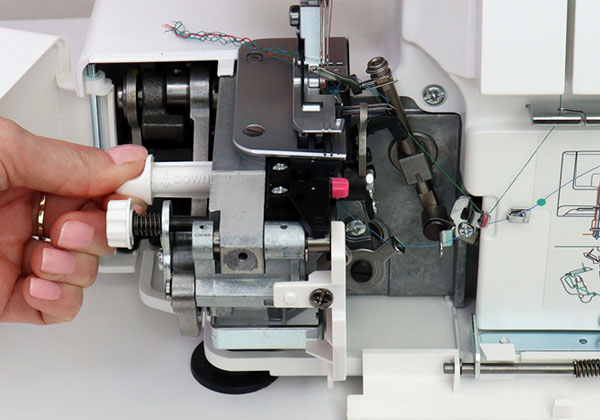 Łatwe szycie owerlokiem Janome 454D