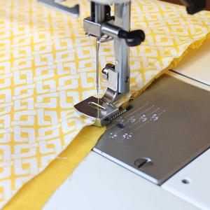  Stopka do marszczenia Janome (wahadłowy), fig. 1 