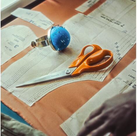  Nożyce profesjonalne krawieckie Fiskars Classic 27 cm, fig. 6 